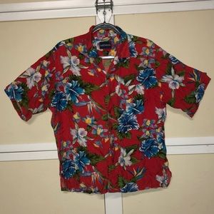#1231 Network Hawaiian button down pocket  Lg shirt